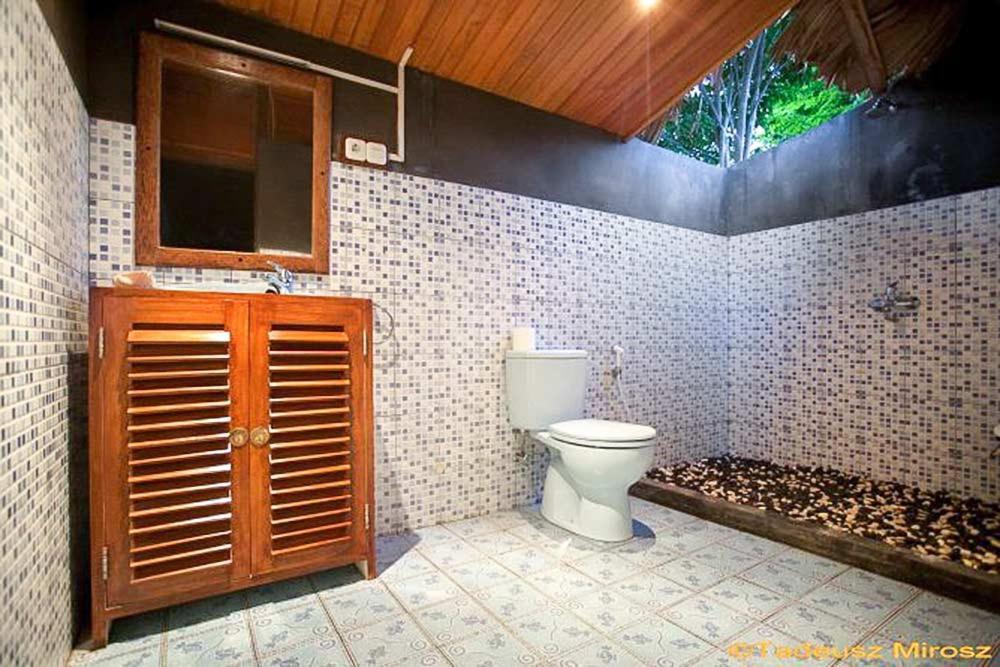 Raja Laut Dive Resort Бунакен Экстерьер фото