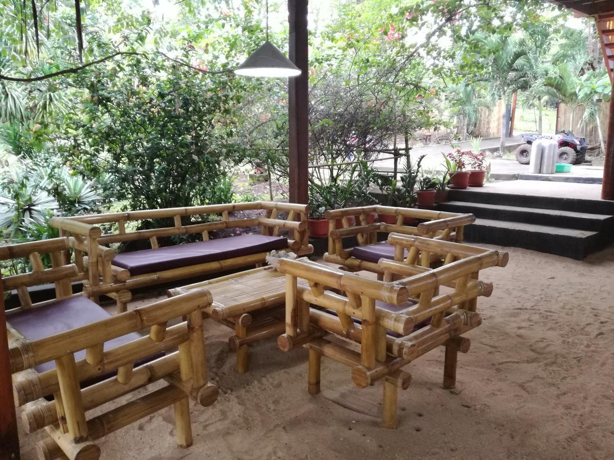 Raja Laut Dive Resort Бунакен Экстерьер фото